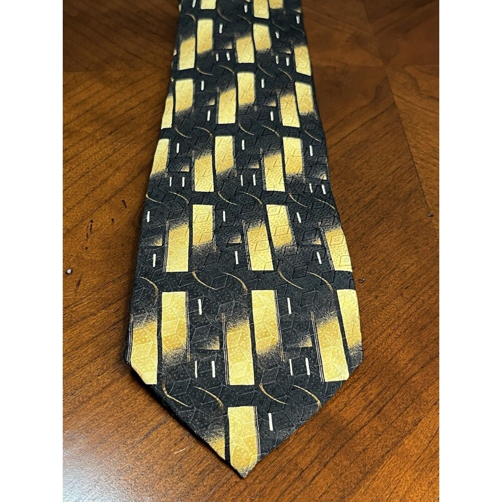 Men's Neck Tie J. Z. Richards for Nordstrom All 100% Silk Black w/ Gold Shapes